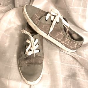 Calkin Klein sneakers, 7.5